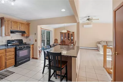 44 Village Avenue, Cranston, RI 02920 - Photo 23