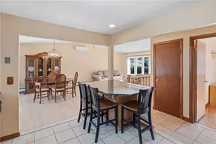 44 Village Ave, Cranston, RI 02920 - Photo 21