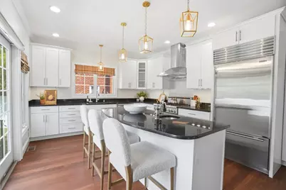 32 Mount Avenue, Providence, RI 02906 - Photo 11