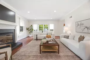 32 Mt Ave, Providence, RI 02906 - Photo 7