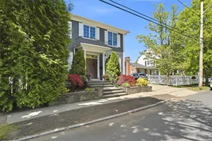 32 Mt Ave, Providence, RI 02906 - Photo 3