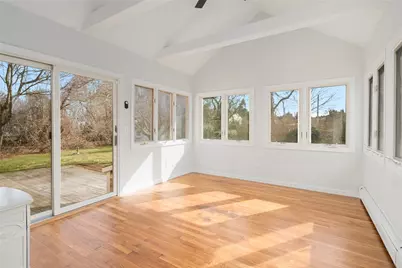 103 Gosset's Turn Drive, Middletown, RI 02842 - Photo 5