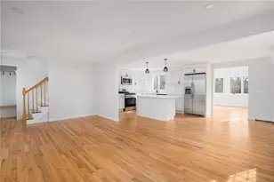 103 Gossets Turn Dr, Middletown, RI 02842 - Photo 3