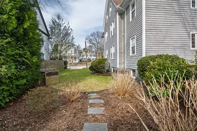 121 Governor Street #1, Providence, RI 02906 - Photo 31