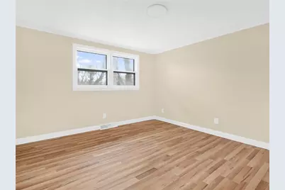 20 Killey Avenue, Warwick, RI 02889 - Photo 9