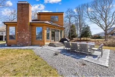 14 South Trail, Narragansett, RI 02882 - Photo 3