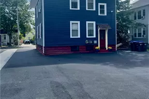 121 Rutherglen Ave, Providence, RI 02907 - Photo 5