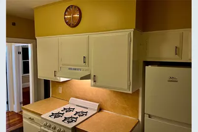 121 Rutherglen Avenue, Providence, RI 02907 - Photo 13