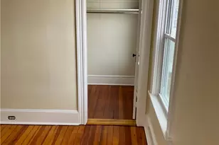 121 Rutherglen Ave, Providence, RI 02907 - Photo 17