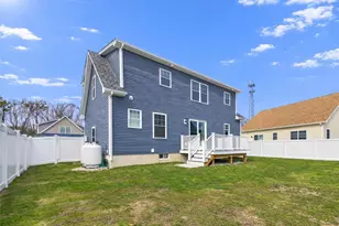 42 Vespia Ln, South Kingstown, RI 02879 - Photo 5