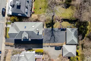 75 Ayrault St, Newport, RI 02840 - Photo 23