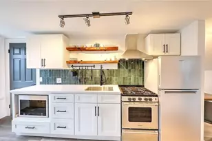 73 Washburn Ave, East Providence, RI 02916 - Photo 5