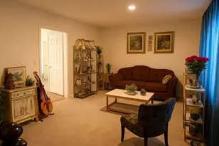4 Heritage Cir, Johnston, RI 02919 - Photo 3