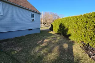 4 Heritage Cir, Johnston, RI 02919 - Photo 21