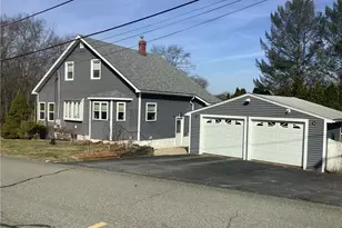 52 Mendon Rd, North Smithfield, RI 02896 - Photo 3