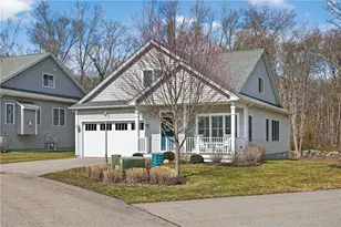 265 Wickford Ct, North Kingstown, RI 02852 - Photo 3