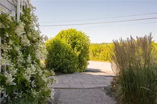 292 High Hill Rd, Tiverton, RI 02842 - Photo 41