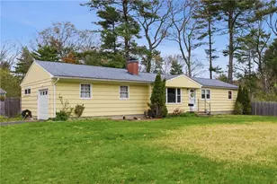 220 Heritage Rd, North Kingstown, RI 02852 - Photo 3
