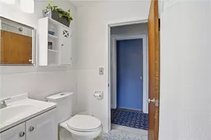 220 Heritage Rd, North Kingstown, RI 02852 - Photo 29