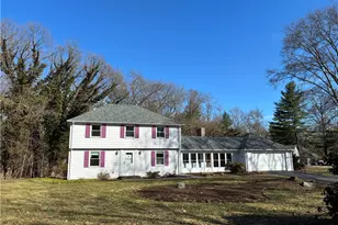 2 Woodcrest Dr, Cumberland, RI 02864 - Photo 1