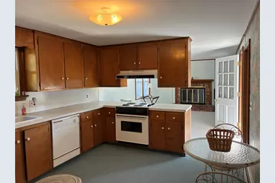 2 Woodcrest Drive, Cumberland, RI 02864 - Photo 7