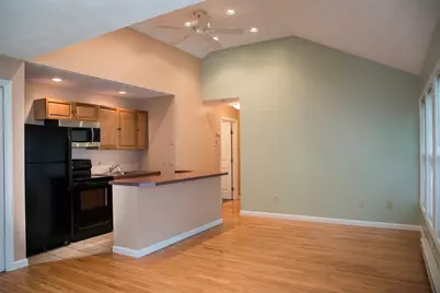 2840 Hartford Avenue #B, Johnston, RI 02919 - Photo 5