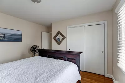 27 Thames Street, Newport, RI 02840 - Photo 7