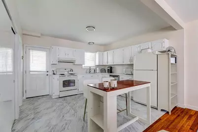 27 Thames Street, Newport, RI 02840 - Photo 5