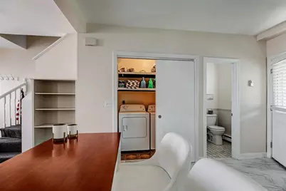 27 Thames Street, Newport, RI 02840 - Photo 11