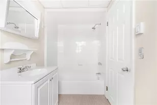 3421 Pawtucket Ave, East Providence, RI 02915 - Photo 11