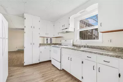 3421 Pawtucket Avenue #2, East Providence, RI 02915 - Photo 9