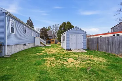 77 Walnut Street, Portsmouth, RI 02871 - Photo 15