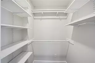 77 Walnut St, Portsmouth, RI 02871 - Photo 9