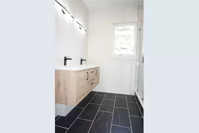 152 Colonial Road, Providence, RI 02906 - Photo 33