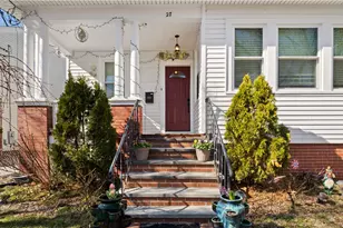 27 Shafter St, Providence, RI 02909 - Photo 3
