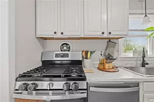 150 Greenmeadow Cir, North Kingstown, RI 02852 - Photo 13