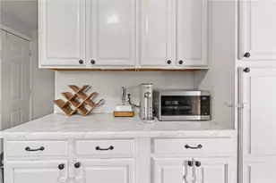 150 Greenmeadow Cir, North Kingstown, RI 02852 - Photo 15