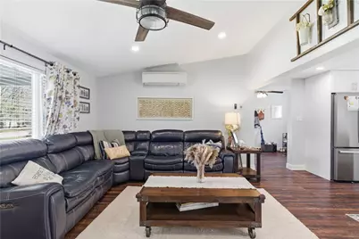 72 Kevin Drive, Tiverton, RI 02878 - Photo 9