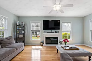 21 River View Rd, Narragansett, RI 02882 - Photo 11