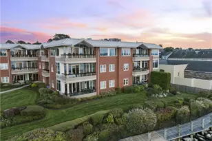 341 Thames St, Bristol, RI 02809 - Photo 39