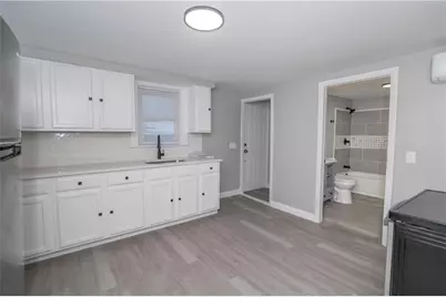 670 Putnam Pike, Smithfield, RI 02828 - Photo 5