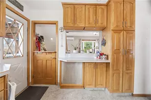 111 Beechcrest St, Warwick, RI 02888 - Photo 9