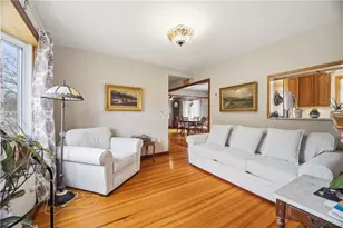 111 Beechcrest St, Warwick, RI 02888 - Photo 11