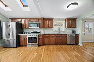 151 Orient Ave, Pawtucket, RI 02861 - Photo 7