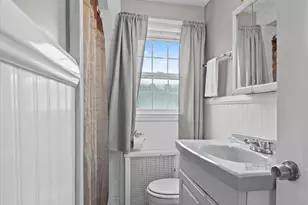 151 Orient Ave, Pawtucket, RI 02861 - Photo 21