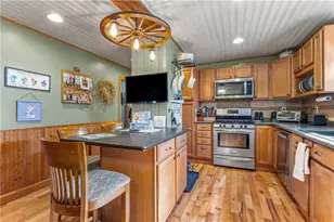 61 McAloon St, Pawtucket, RI 02861 - Photo 7