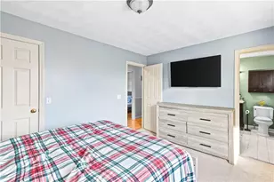 12 Railroad Row, Warwick, RI 02886 - Photo 13