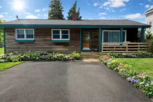 55 Rhode Island Blvd, Portsmouth, RI 02871 - Photo 1