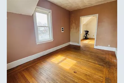 527 Laurel Hill Avenue, Cranston, RI 02920 - Photo 15