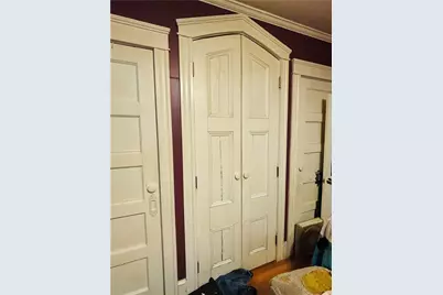 527 Laurel Hill Avenue, Cranston, RI 02920 - Photo 5